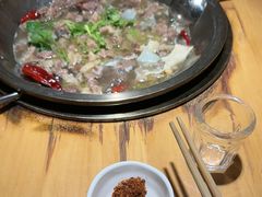 -大众跷脚牛肉馆·非遗传承单位(峨眉山店)