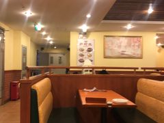 卡座-萨莉亚意式餐厅(护国新天地店)