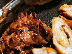 -炭小牛果木烤肉