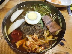 -喇喇排骨火锅·传统韩式脊骨汤(望京西园总店)