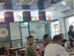 -香辉食馆(新兴路店)