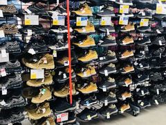 -迪卡侬(燕山店)