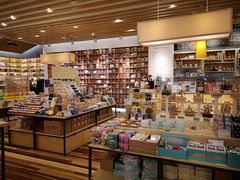 -猫的天空之城概念书店(印象城购物中心店)