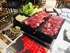 -潮牛宴·鲜牛肉自助火锅烤肉(龙岩新罗万达店)