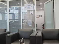-长沙中升聚星奔驰4S店(望城店)