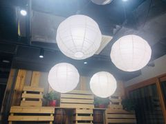 大堂-日进一片海.生腌海鲜火锅.宵夜烧烤(三里屯总店)