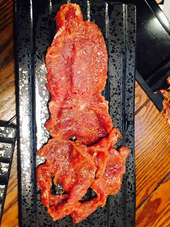 牛犇烤肉(物资学院路店"小半年没有全家在外面吃烤肉了,今天到家门.