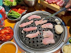 -唯成•韩国炭火烤肉 유성고기