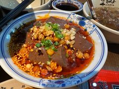 -肖四女乐山跷脚牛肉(南汇大学城生活广场店)