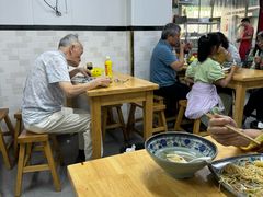 -牛味十足传统美食(凤凰西街店)