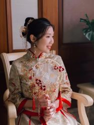 -莫小姐婚纱
