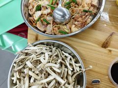 -大眼强五杯鹅·桑拿鸡煲