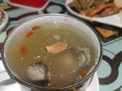 缸子肉-楼兰里餐厅(石像店)
