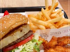 -The Habit Burger Grill 哈比特汉堡(复兴soho店)