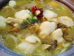-周鱼小馆石锅酸菜鱼(活力汇店)