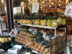 面包甜点陈列柜-云峰水果大卖场(汉口西路店)