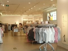 -H&M(来又来时尚购物广场店)