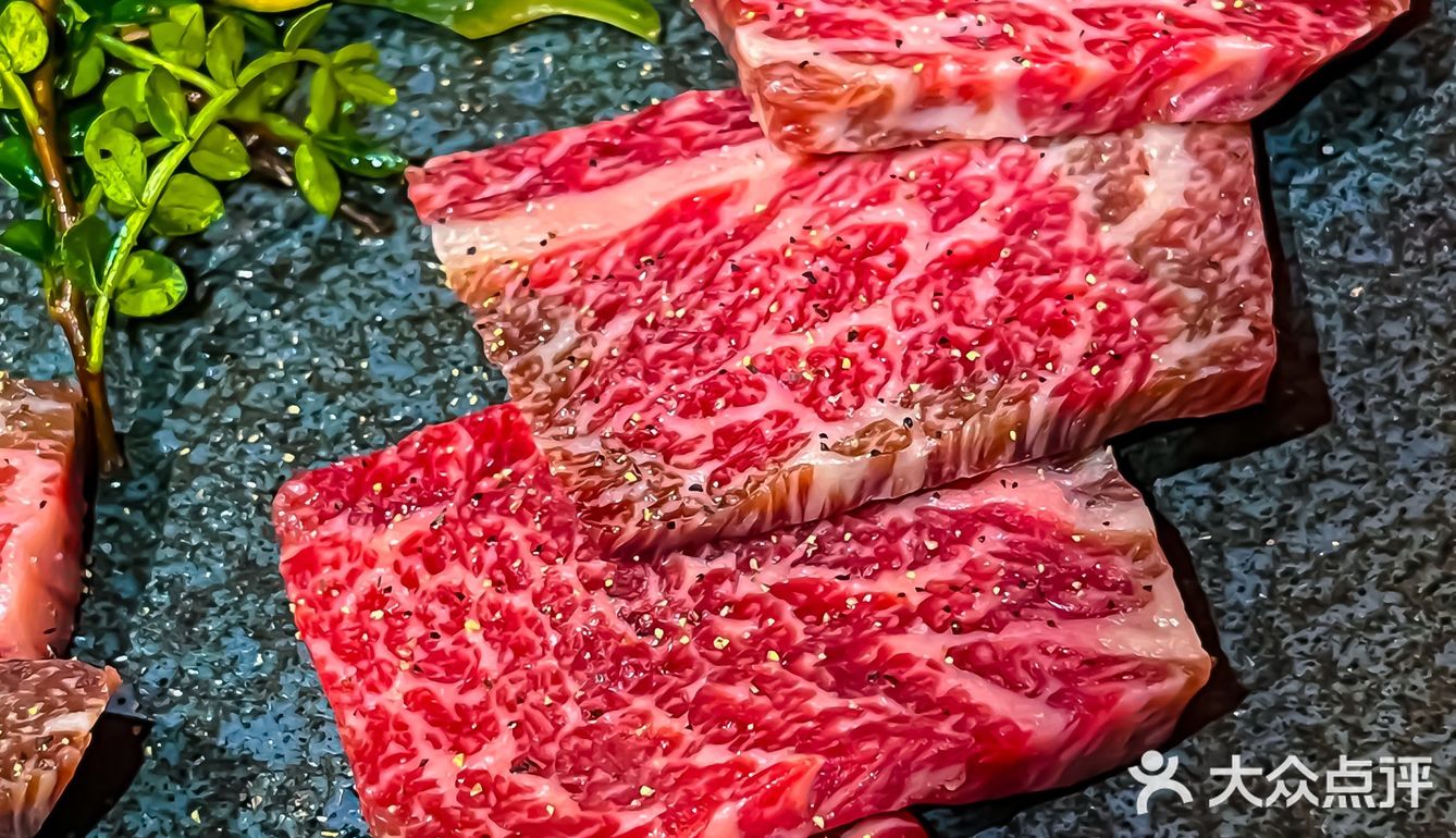 离开广州前一定要去这家店吃熟成牛肉‼️布丁还有限时团购优惠哟😽