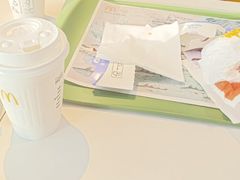 -麦当劳(假日广场店)