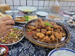 -八两八金·莱芜特色炒鸡(市南漳浦路店)