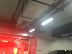 -上海喜玛拉雅酒店-停车场