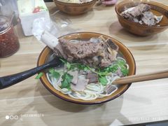 -伊清斋牛肉面(华佗路店)
