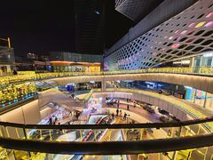-宝龙城(杭州滨江店)