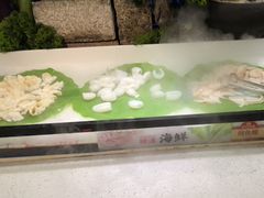 -四囍码头海鲜烧烤自助火锅(外滩南京东路悦荟广场店)