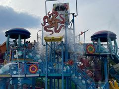 -欢乐水魔方水世界