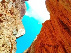 -天山神秘大峡谷