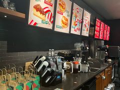 -星巴克(上海虹桥新天地二店)