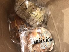 蓝莓杏脯葵花籽羽衣甘蓝法包-PAPER STONE BAKERY(天环店)