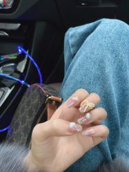 -米小兔美甲美睫