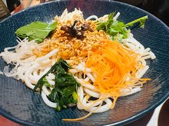 鸡枞米线-芸山季·云南野生菌火锅(人民广场来福士店)