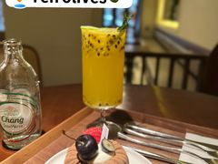 百香果气泡水-Ten Olives甜点
