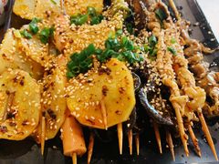 -炉小二铜锅牛蛙•川湘菜(三里屯店)