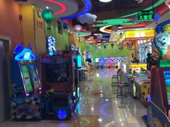 -汤姆熊欢乐世界(红博会展购物广场店)