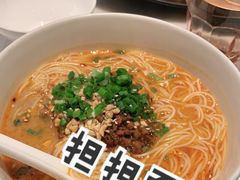 -港丽餐厅(高德置地店)