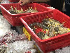 -拉威海鲜市场