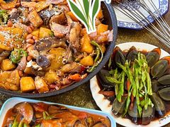 -老钟家烤羊排·敦伊阁清真餐厅胡羊焖饼