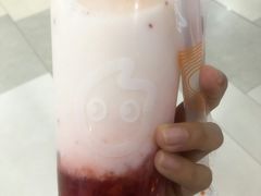 鲜醇草莓欧蕾-CoCo都可(金狮店)