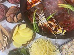 -正贰捌经重庆老火锅(建设路店)