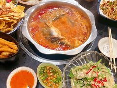 -聚黔堂凯里酸汤鱼美食店