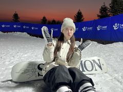 -浙东第一尖雪山欢乐谷
