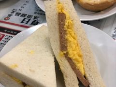 午餐肉三明治-华星冰室(湾仔店)