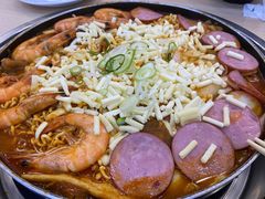 -三清洞摩西韩式年糕火锅(威高广场店)