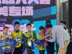 -童程童美·信息学竞赛·乐高机器人编程(龙华校区)