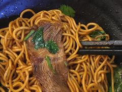 -瞪眼牛煎包·大锅牛肉汤(懿德城店)