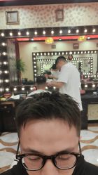 -东方先生国潮男士理发馆