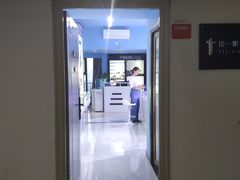 -提一眼镜·蔡司·依视路(小寨店)